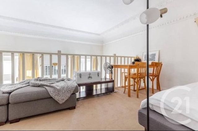 Appartement Duplex à louer - 2 pièces - 44,06 m2 - Paris - 75008 - ILE-DE-FRANCE