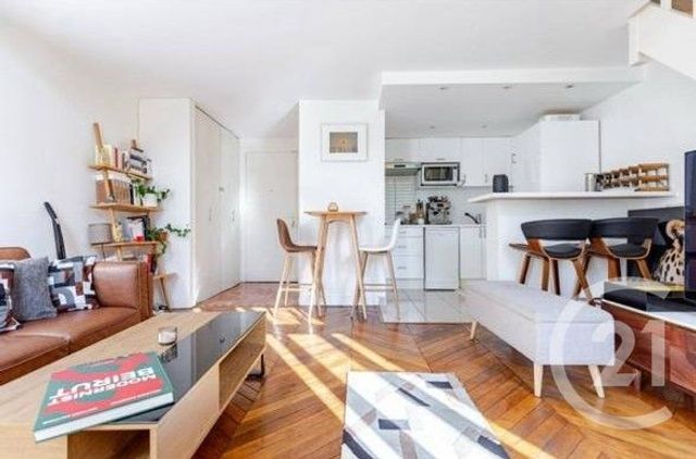 Appartement Duplex à louer - 2 pièces - 44,06 m2 - Paris - 75008 - ILE-DE-FRANCE