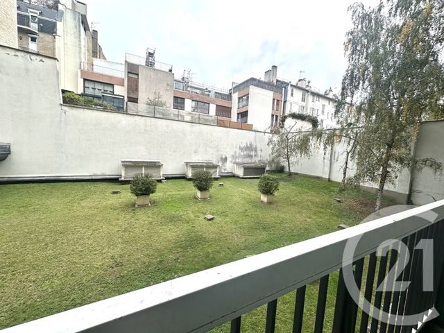 Appartement Studio à louer - 1 pièce - 32,90 m2 - Paris - 75116 - ILE-DE-FRANCE