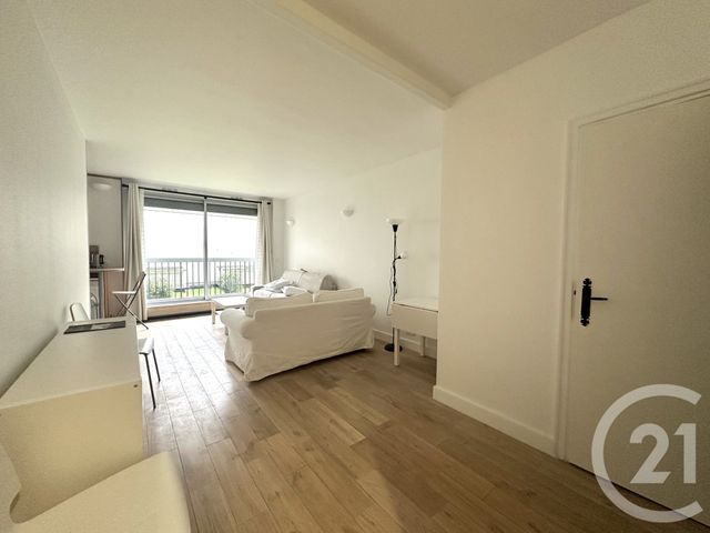 Appartement Studio à louer - 1 pièce - 32,90 m2 - Paris - 75116 - ILE-DE-FRANCE