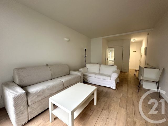 Appartement Studio à louer - 1 pièce - 32,90 m2 - Paris - 75116 - ILE-DE-FRANCE
