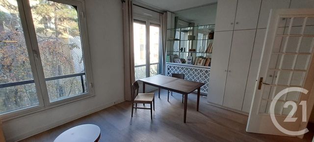 Appartement F1 à louer - 1 pièce - 32,50 m2 - Paris - 75016 - ILE-DE-FRANCE