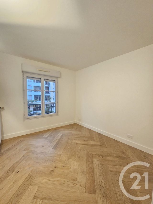 Appartement F4 &agrave; louer - 4 pi&egrave;ces - 84,02 m2 - Courbevoie - 92 - ILE-DE-FRANCE