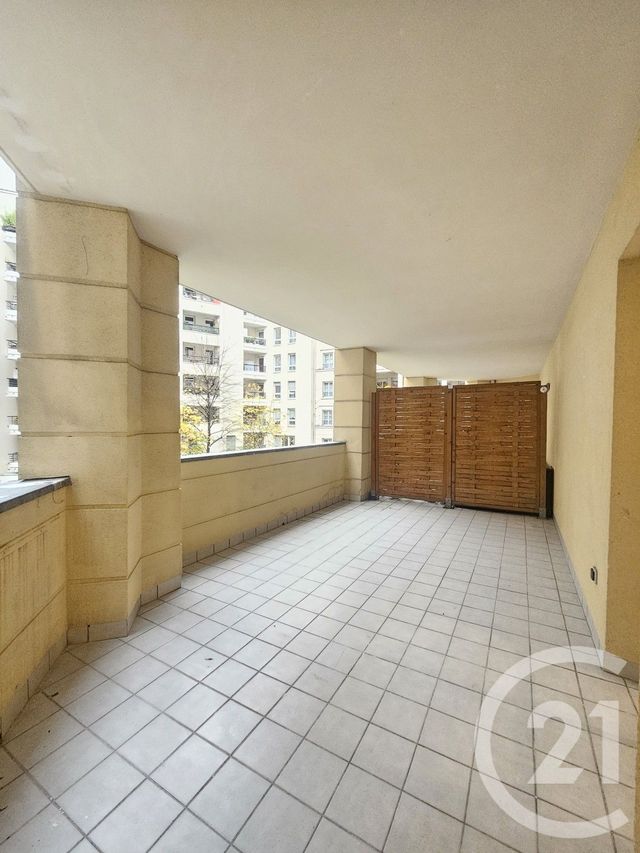 Appartement F4 &agrave; louer - 4 pi&egrave;ces - 84,02 m2 - Courbevoie - 92 - ILE-DE-FRANCE