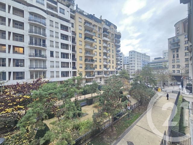 Appartement F4 &agrave; louer - 4 pi&egrave;ces - 84,02 m2 - Courbevoie - 92 - ILE-DE-FRANCE