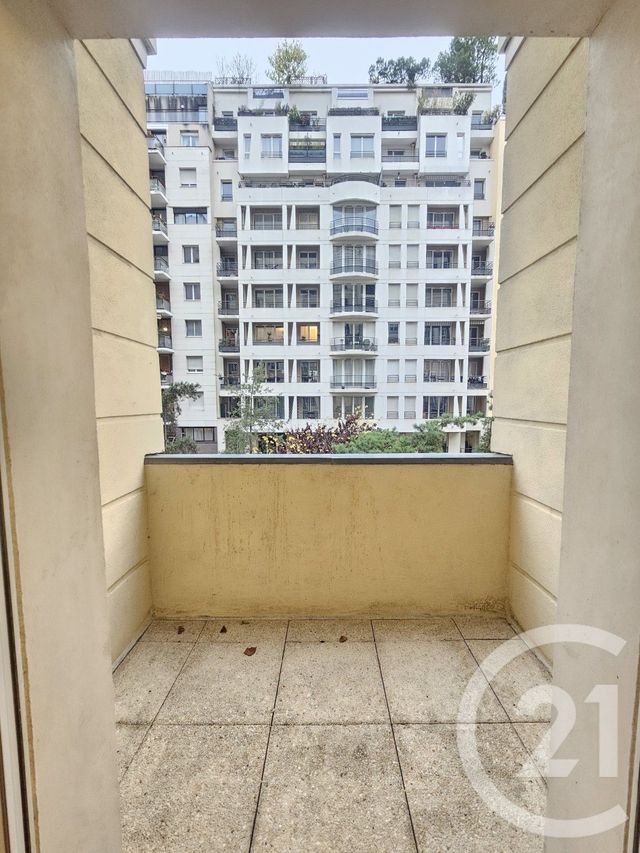 Appartement F4 &agrave; louer - 4 pi&egrave;ces - 84,02 m2 - Courbevoie - 92 - ILE-DE-FRANCE