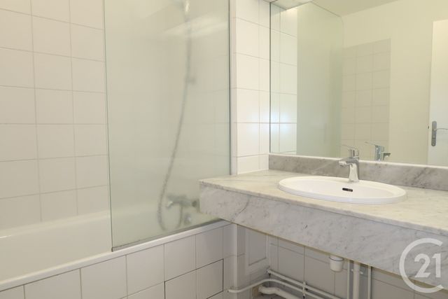 Appartement F3 à louer - 3 pièces - 74 m2 - Paris - 75009 - ILE-DE-FRANCE