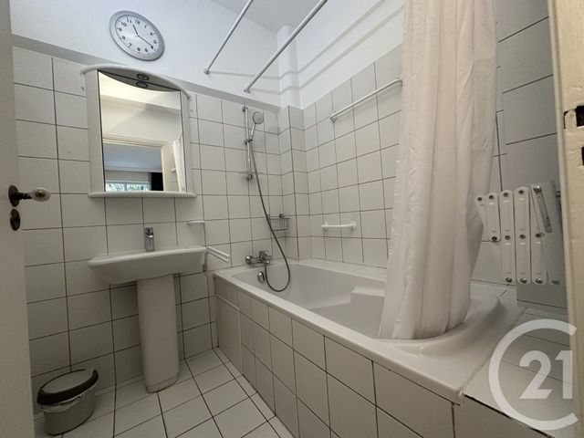 Appartement F2 à louer - 2 pièces - 40,30 m2 - Paris - 75016 - ILE-DE-FRANCE