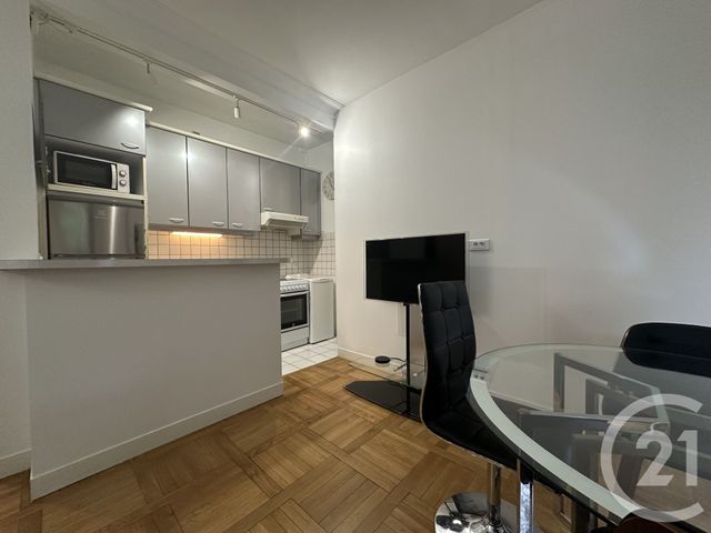Appartement F2 à louer - 2 pièces - 40,30 m2 - Paris - 75016 - ILE-DE-FRANCE