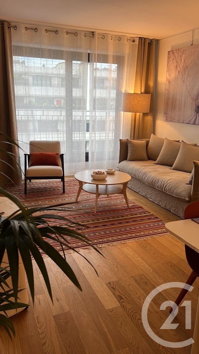 Appartement F2 à louer - 2 pièces - 43,87 m2 - Paris - 75016 - ILE-DE-FRANCE