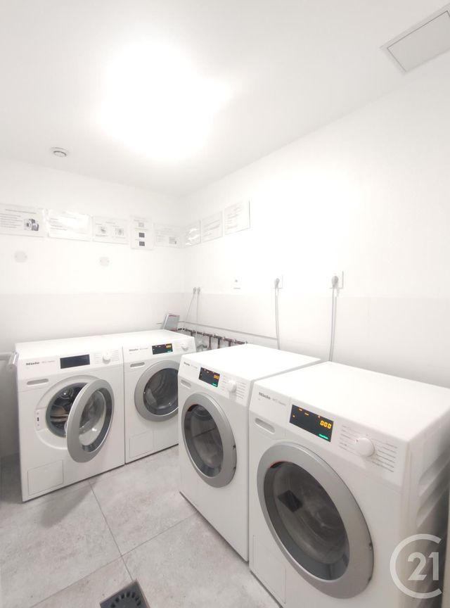 Appartement F1 &agrave; louer - 1 pi&egrave;ce - 27,38 m2 - Paris - 75013 - ILE-DE-FRANCE