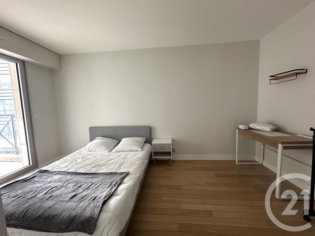 Appartement F4 à louer - 4 pièces - 113 m2 - Paris - 75009 - ILE-DE-FRANCE