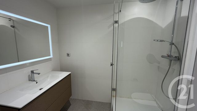 Appartement F4 à louer - 4 pièces - 113 m2 - Paris - 75009 - ILE-DE-FRANCE