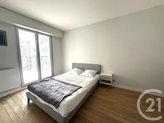 Appartement F4 à louer - 4 pièces - 113 m2 - Paris - 75009 - ILE-DE-FRANCE