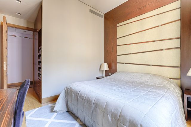 Appartement &agrave; vendre - 7 pi&egrave;ces - 296,15 m2 - Paris - 75116 - ILE-DE-FRANCE