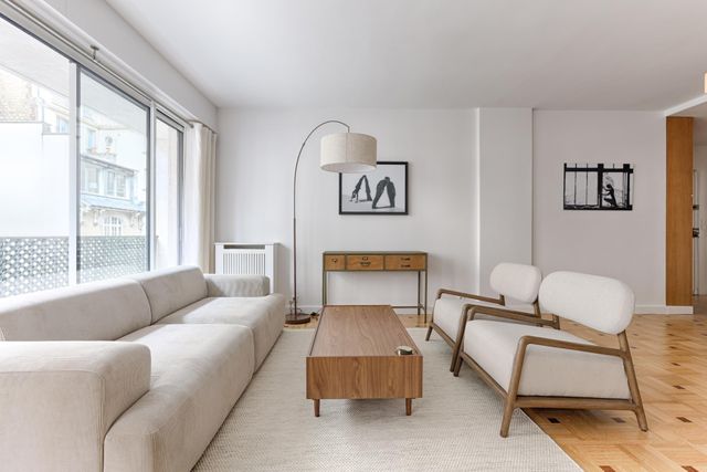Appartement F5 &agrave; louer - 5 pi&egrave;ces - 101,33 m2 - Paris - 75016 - ILE-DE-FRANCE