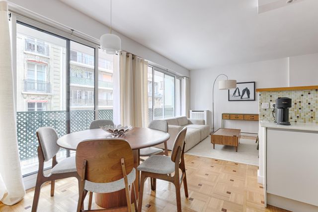 Appartement F5 &agrave; louer - 5 pi&egrave;ces - 101,33 m2 - Paris - 75016 - ILE-DE-FRANCE