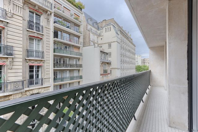 Appartement F5 &agrave; louer - 5 pi&egrave;ces - 101,33 m2 - Paris - 75016 - ILE-DE-FRANCE
