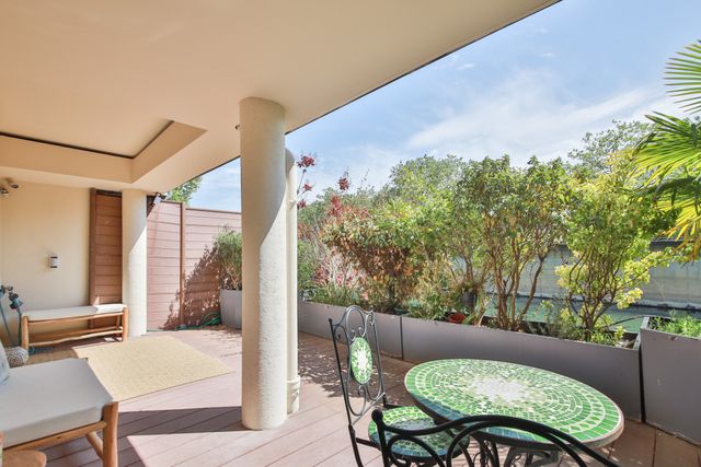 Maison &agrave; louer - 6 pi&egrave;ces - 164,61 m2 - Neuilly Sur Seine - 92 - ILE-DE-FRANCE