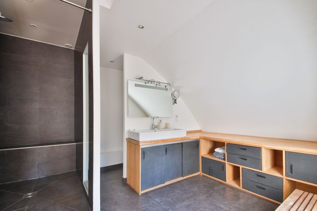 Maison &agrave; louer - 6 pi&egrave;ces - 164,61 m2 - Neuilly Sur Seine - 92 - ILE-DE-FRANCE