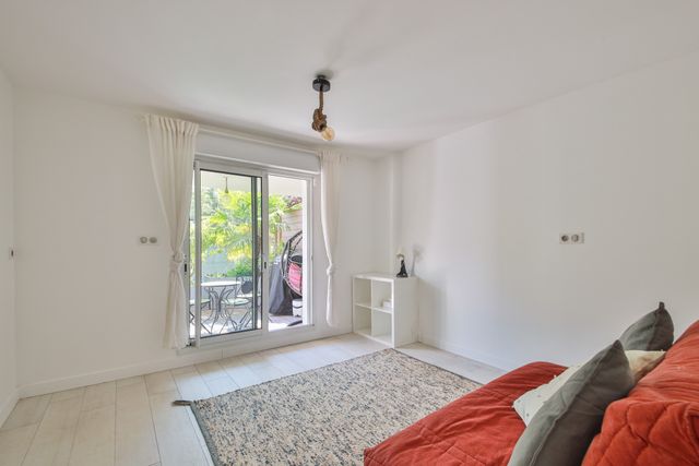 Maison &agrave; louer - 6 pi&egrave;ces - 164,61 m2 - Neuilly Sur Seine - 92 - ILE-DE-FRANCE