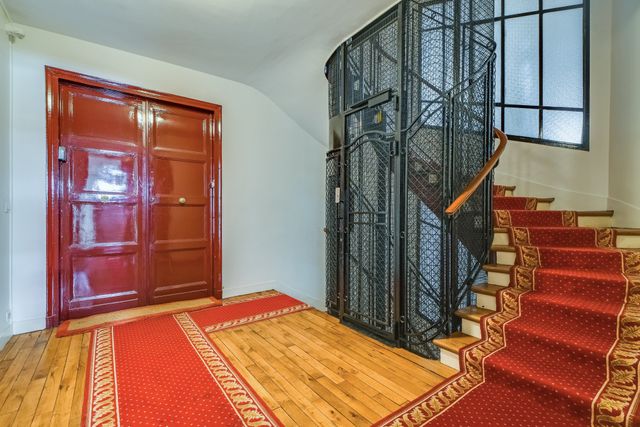 Appartement F5 &agrave; vendre - 5 pi&egrave;ces - 126 m2 - Neuilly Sur Seine - 92 - ILE-DE-FRANCE