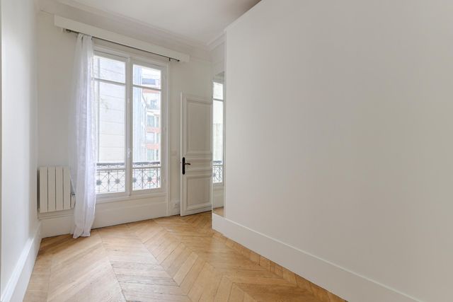 Appartement F5 &agrave; louer - 5 pi&egrave;ces - 117,33 m2 - Paris - 75017 - ILE-DE-FRANCE
