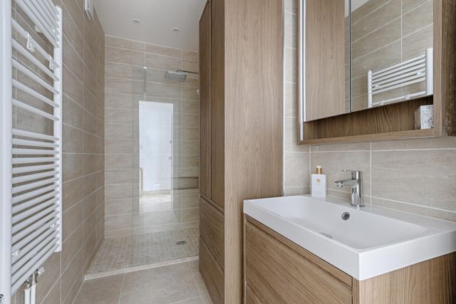 Appartement F5 &agrave; louer - 5 pi&egrave;ces - 117,33 m2 - Paris - 75017 - ILE-DE-FRANCE