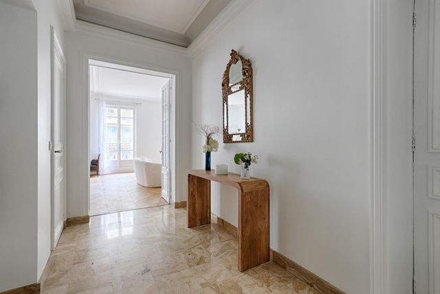 Appartement F5 &agrave; louer - 5 pi&egrave;ces - 117,33 m2 - Paris - 75017 - ILE-DE-FRANCE