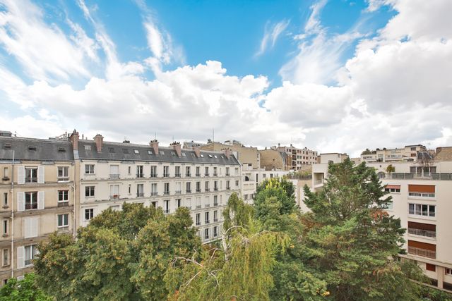 Appartement F4 &agrave; vendre - 4 pi&egrave;ces - 135,82 m2 - Paris - 75016 - ILE-DE-FRANCE