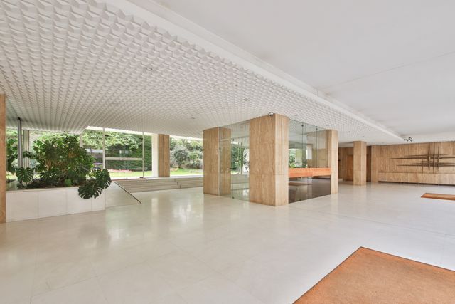 Appartement F4 &agrave; vendre - 4 pi&egrave;ces - 135,82 m2 - Paris - 75016 - ILE-DE-FRANCE
