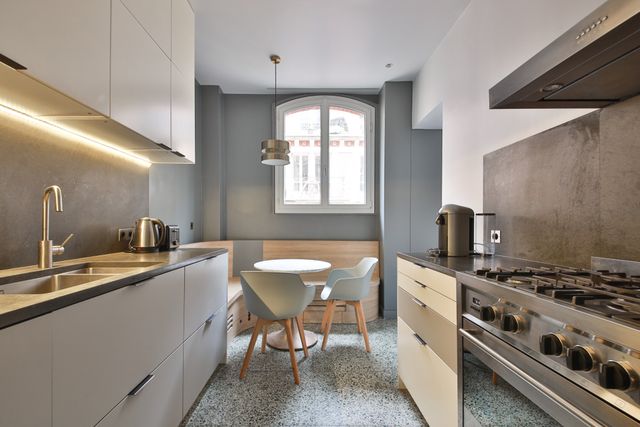 Appartement F4 &agrave; louer - 4 pi&egrave;ces - 159,11 m2 - Paris - 75017 - ILE-DE-FRANCE