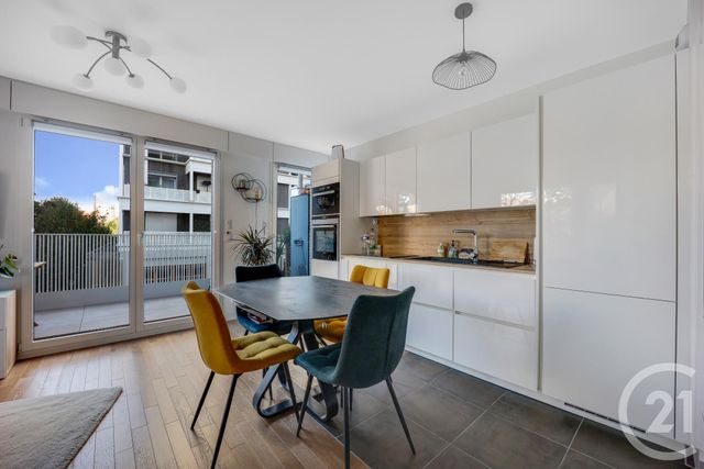 Appartement F3 &agrave; vendre - 3 pi&egrave;ces - 54,84 m2 - Issy Les Moulineaux - 92 - ILE-DE-FRANCE