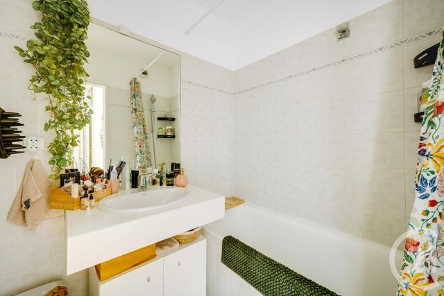 Appartement F2 à vendre - 2 pièces - 44,86 m2 - Issy Les Moulineaux - 92 - ILE-DE-FRANCE