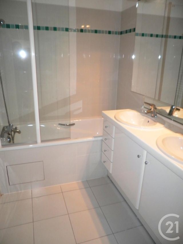 Appartement F3 à louer - 3 pièces - 58,34 m2 - Issy Les Moulineaux - 92 - ILE-DE-FRANCE