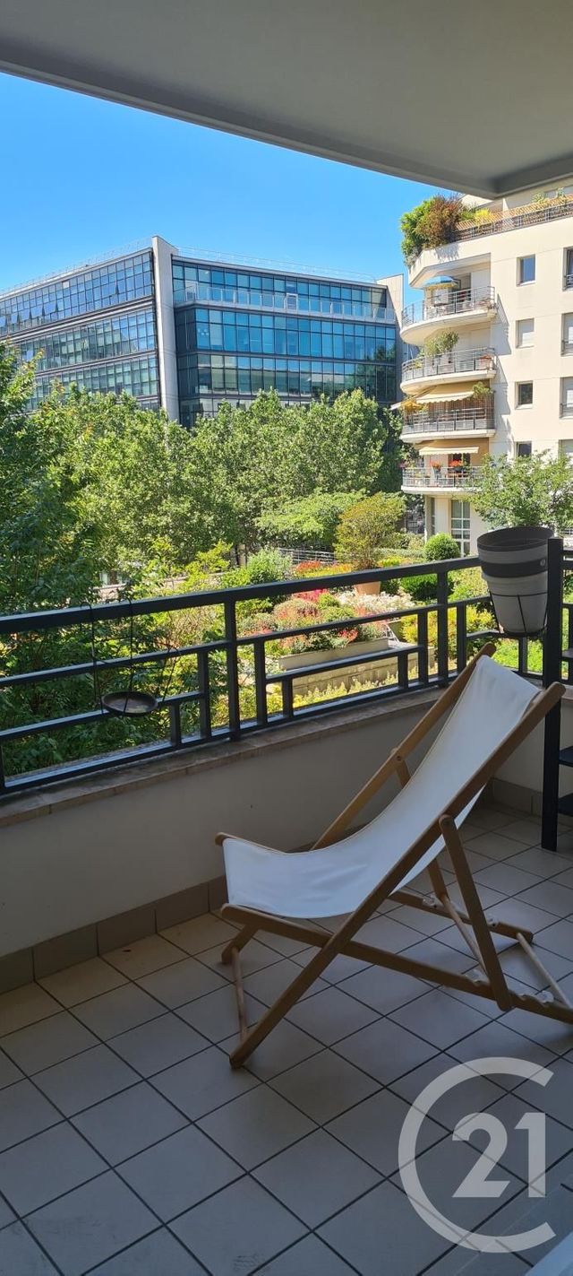 Appartement F3 à louer - 3 pièces - 56,03 m2 - Issy Les Moulineaux - 92 - ILE-DE-FRANCE