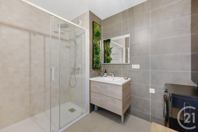 Appartement F3 à vendre - 3 pièces - 54,84 m2 - Issy Les Moulineaux - 92 - ILE-DE-FRANCE