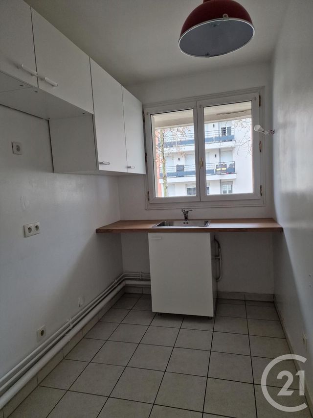Appartement F2 &agrave; louer - 2 pi&egrave;ces - 43,06 m2 - Issy Les Moulineaux - 92 - ILE-DE-FRANCE