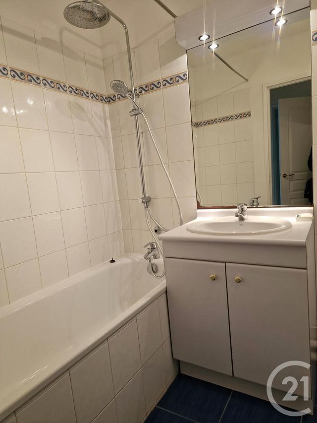 Appartement F2 &agrave; louer - 2 pi&egrave;ces - 43,06 m2 - Issy Les Moulineaux - 92 - ILE-DE-FRANCE