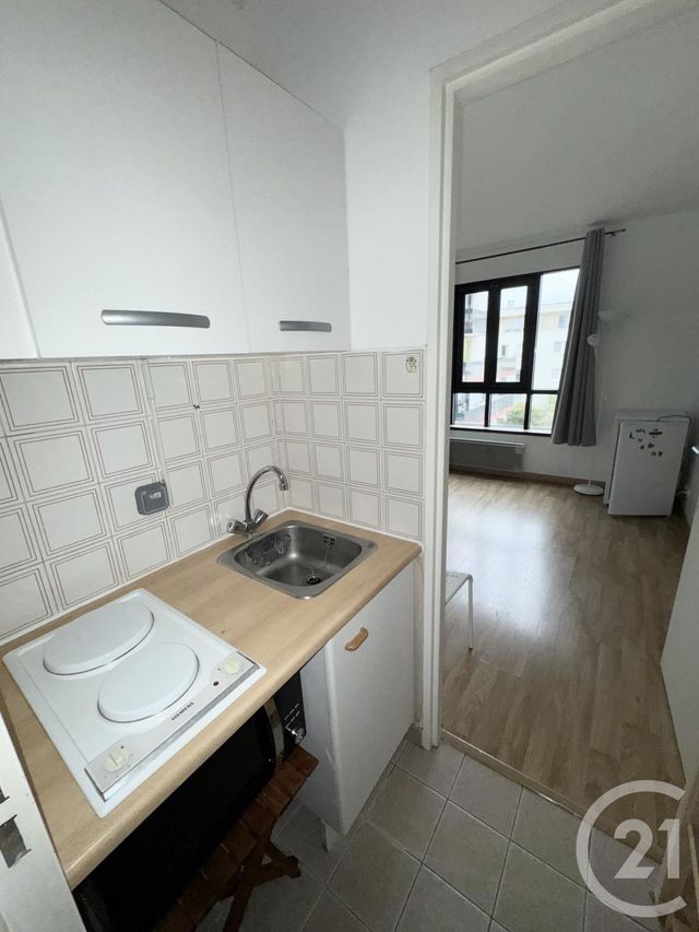 Appartement Studio &agrave; louer - 1 pi&egrave;ce - 20,79 m2 - Issy Les Moulineaux - 92 - ILE-DE-FRANCE