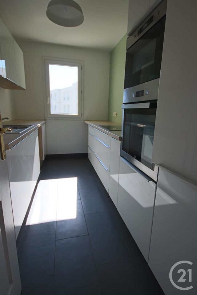 Appartement F3 &agrave; louer - 3 pi&egrave;ces - 69,04 m2 - Issy Les Moulineaux - 92 - ILE-DE-FRANCE