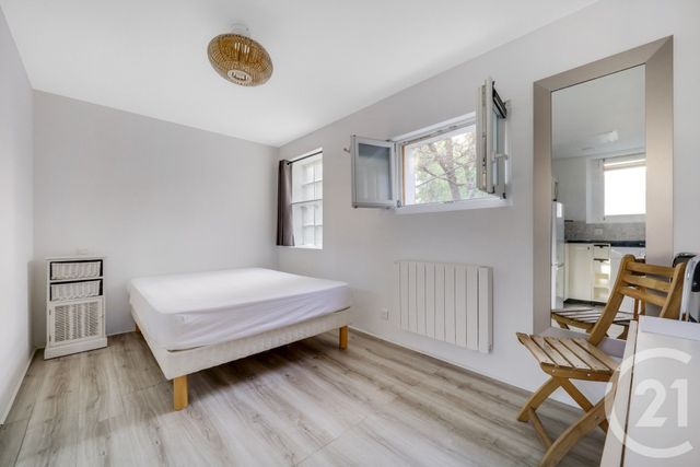 Appartement F1 &agrave; louer - 1 pi&egrave;ce - 24,87 m2 - Issy Les Moulineaux - 92 - ILE-DE-FRANCE
