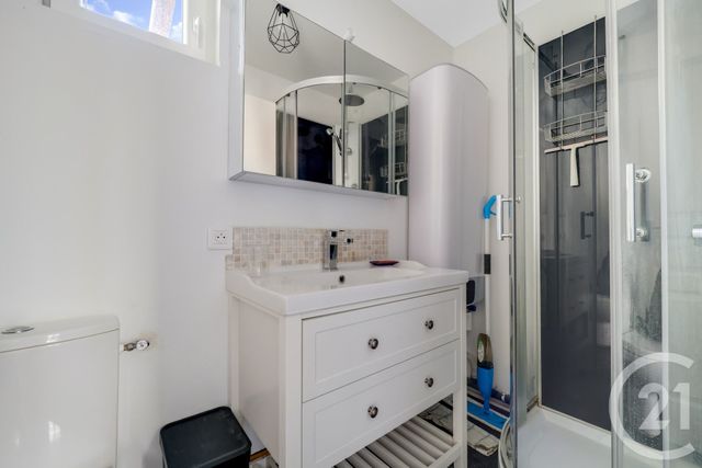 Appartement F1 &agrave; louer - 1 pi&egrave;ce - 24,87 m2 - Issy Les Moulineaux - 92 - ILE-DE-FRANCE