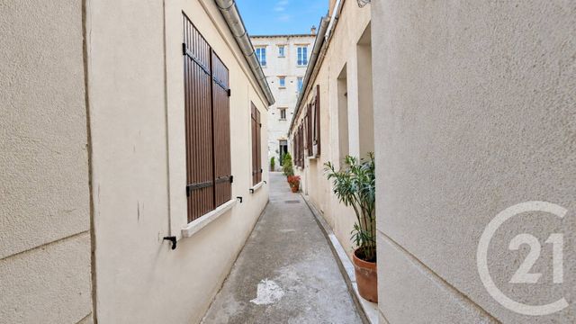 Appartement Studio &agrave; vendre - 1 pi&egrave;ce - 12,10 m2 - Issy Les Moulineaux - 92 - ILE-DE-FRANCE