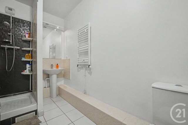 Appartement Studio &agrave; vendre - 1 pi&egrave;ce - 35,14 m2 - Issy Les Moulineaux - 92 - ILE-DE-FRANCE