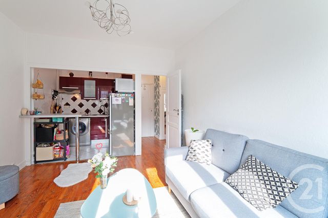Appartement F2 &agrave; louer - 2 pi&egrave;ces - 35,80 m2 - Issy Les Moulineaux - 92 - ILE-DE-FRANCE