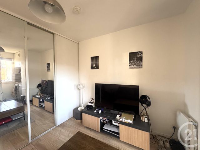 Appartement F1 &agrave; louer - 1 pi&egrave;ce - 19,92 m2 - Issy Les Moulineaux - 92 - ILE-DE-FRANCE