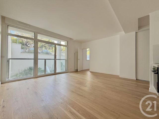 Appartement 2 pièces 47 m² · à Issy-les-Moulineaux · 46,6 m² · 453 600 €