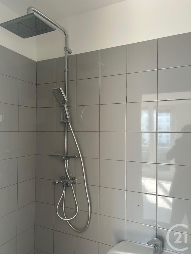 Appartement F1 &agrave; louer - 1 pi&egrave;ce - 17,63 m2 - La Plaine St Denis - 93 - ILE-DE-FRANCE