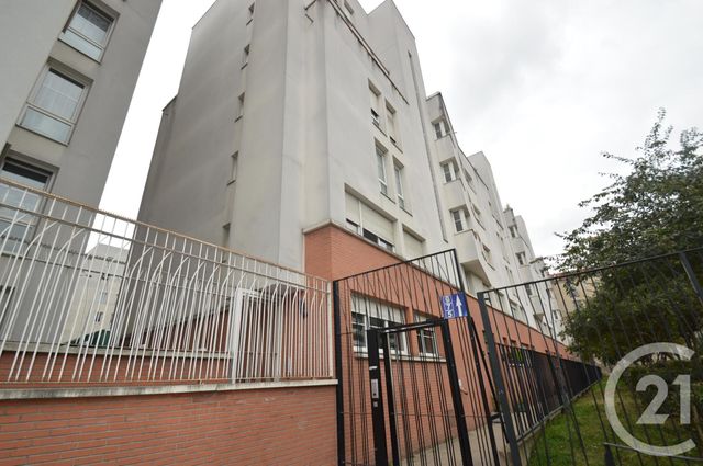 Parking à louer - 10 m2 - La Plaine St Denis - 93 - ILE-DE-FRANCE